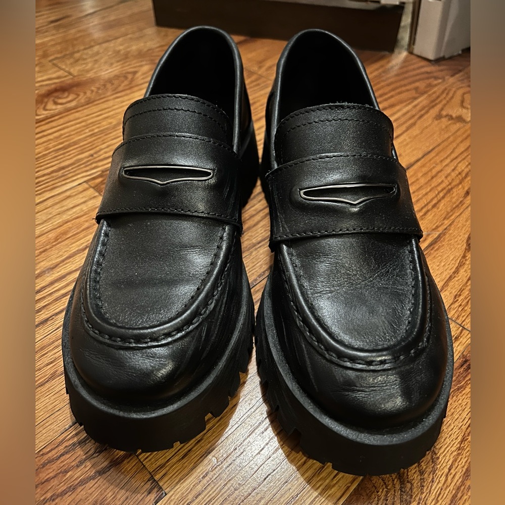 Steve Madden LAWRENCE loafers NWOT